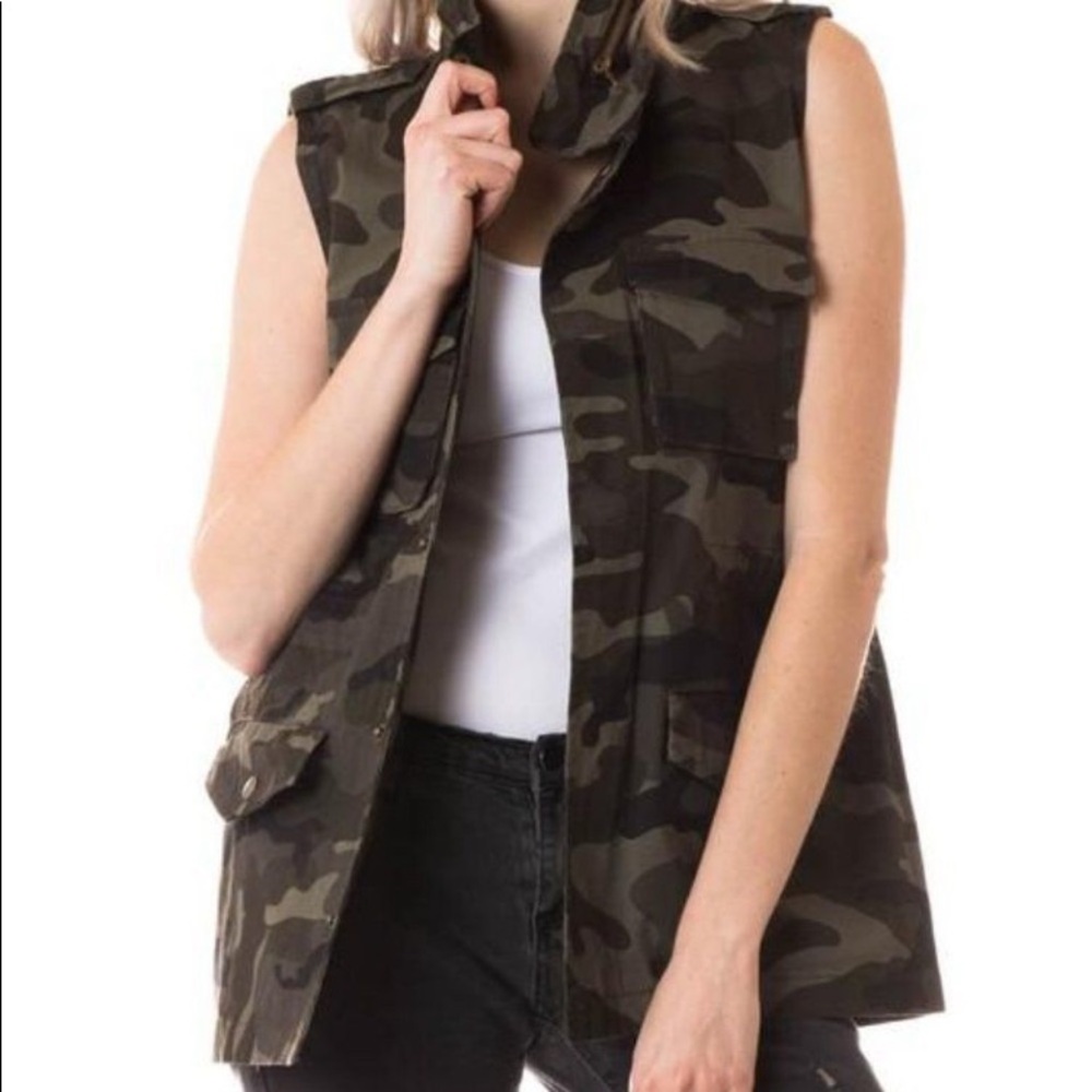 Love Tree Camouflage Military Vest Sz M